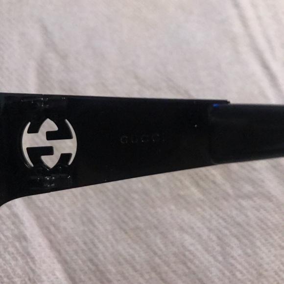 Gucci Sunglasses - Picture 6 of 6